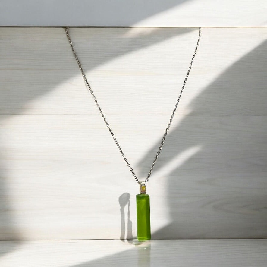 Minimal Glass Bar Pendant, Green