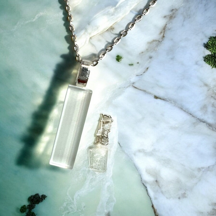 Minimal Glass Bar Pendant, White