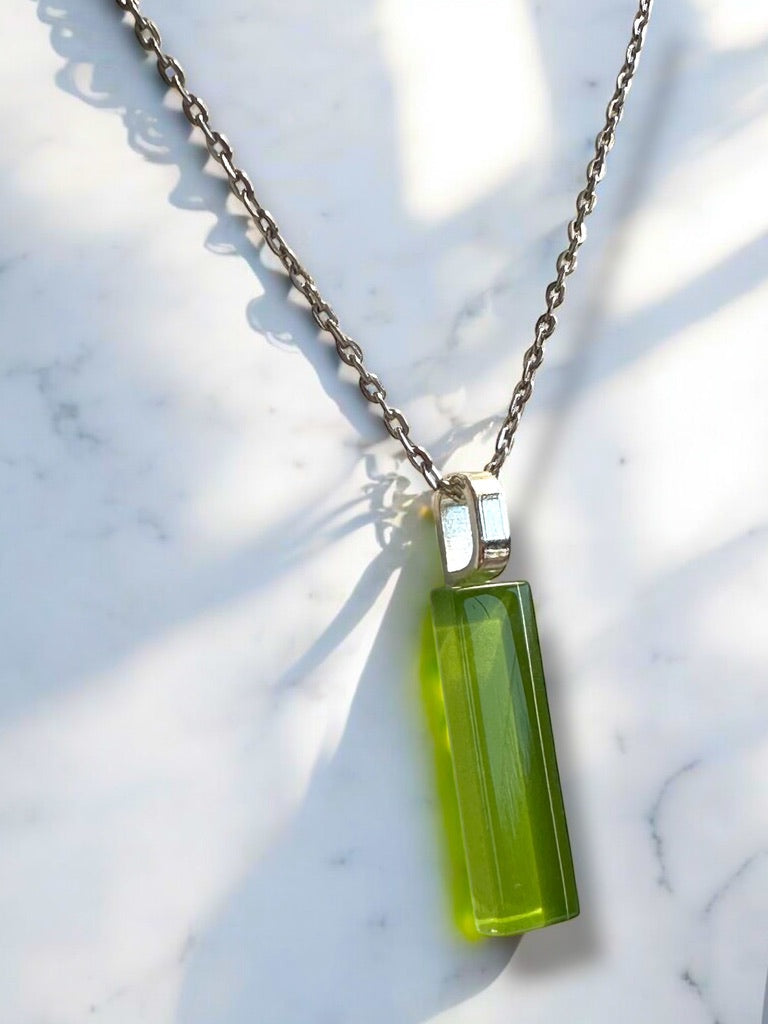 Minimal Glass Bar Pendant, Green
