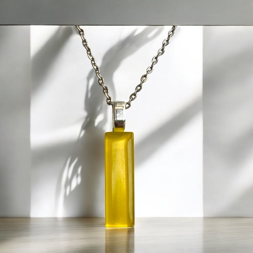 Minimal Glass Bar Pendant, Yellow