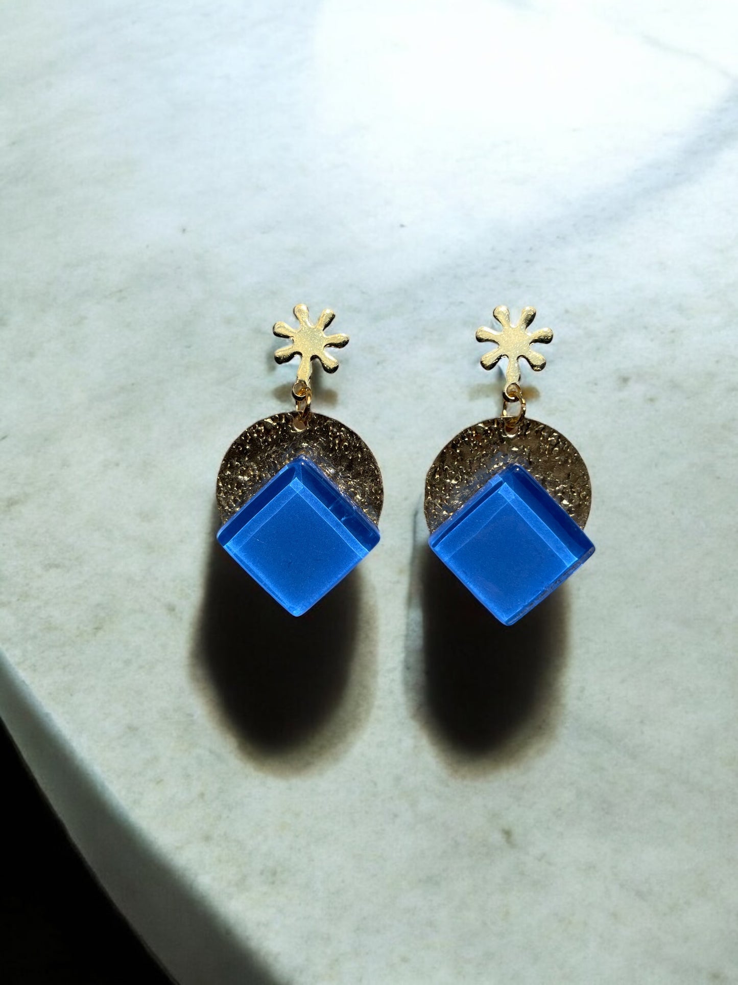 Blue Rombo Flower Stud Earrings