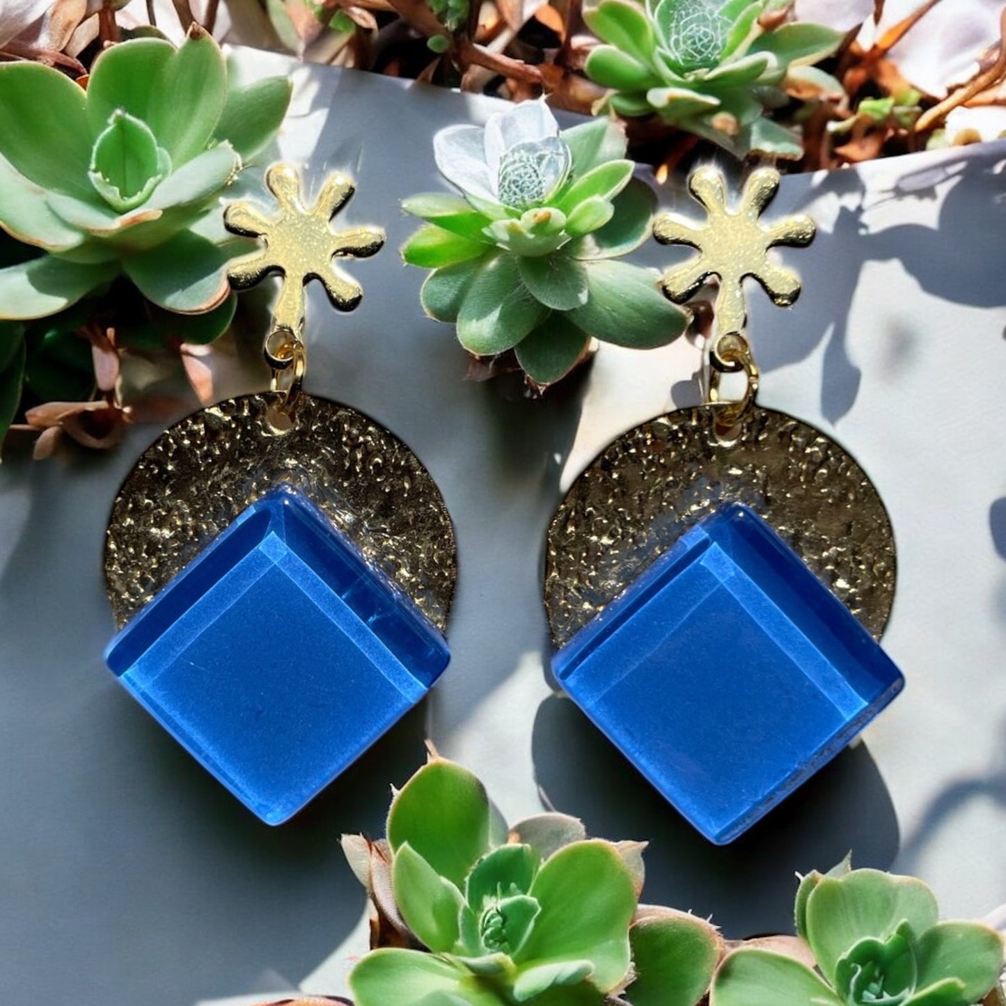 Blue Rombo Flower Stud Earrings