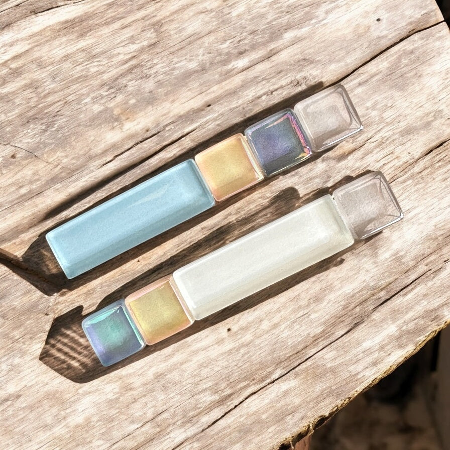 Multicoloured Glass Hair Clips, Medium-long, in Blue, White & Vanilla