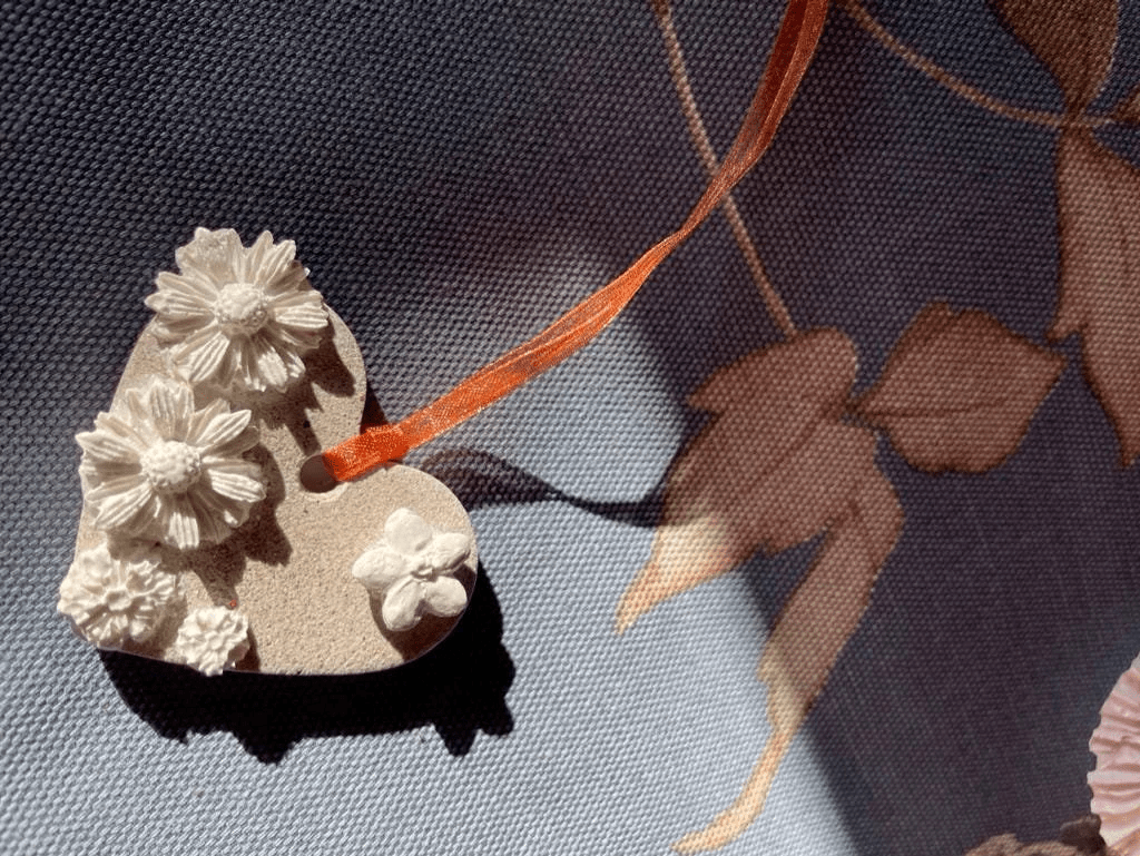Floral Safekeep — Heart Botanical Cast Wall Hanging - Wall Hanging - Eclectic Blue Studio
